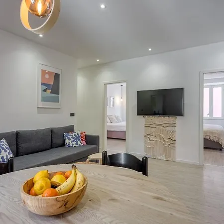 Appartement Modern & Spacious Old Town