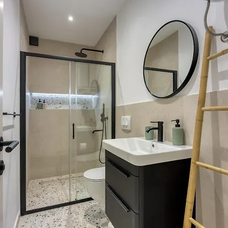 Modern & Spacious Old Town * Rovinj